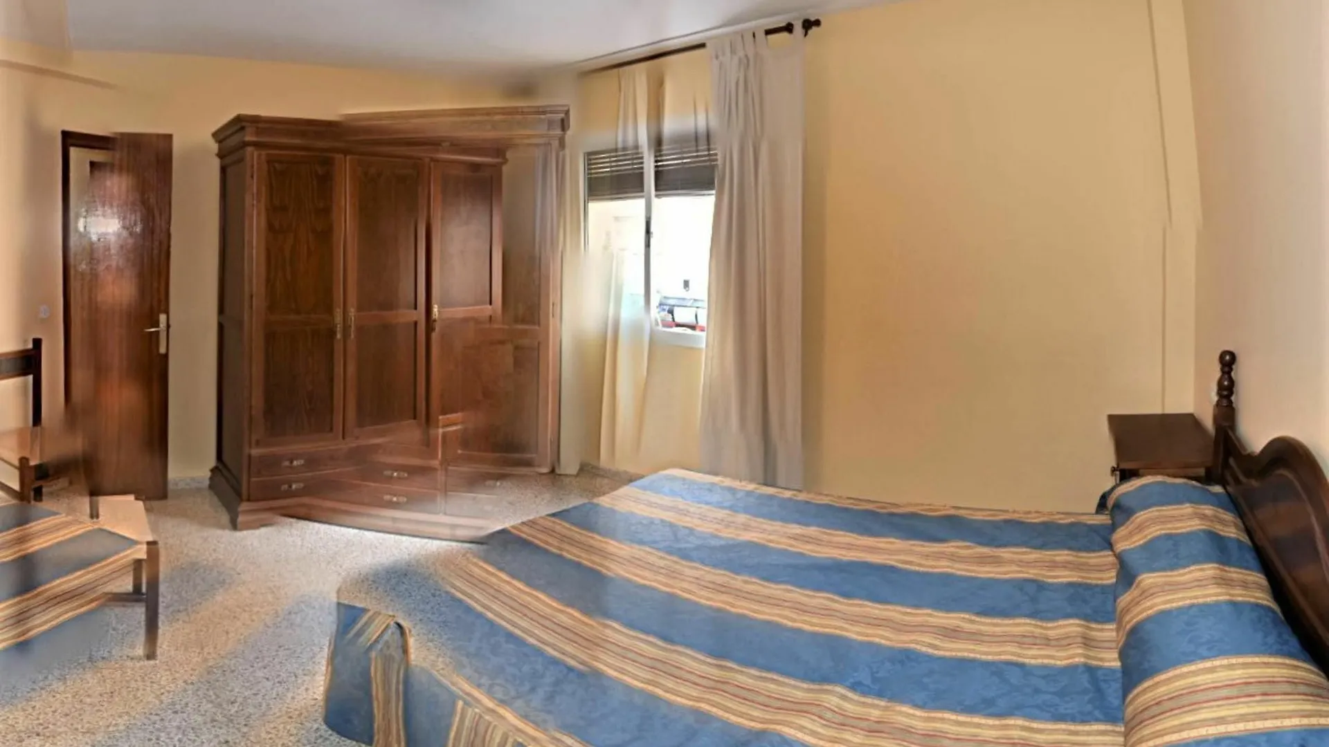 Apartment With 3 Bedrooms In Fuengirola, With Balcony - 800 M From The فوينخيرولا